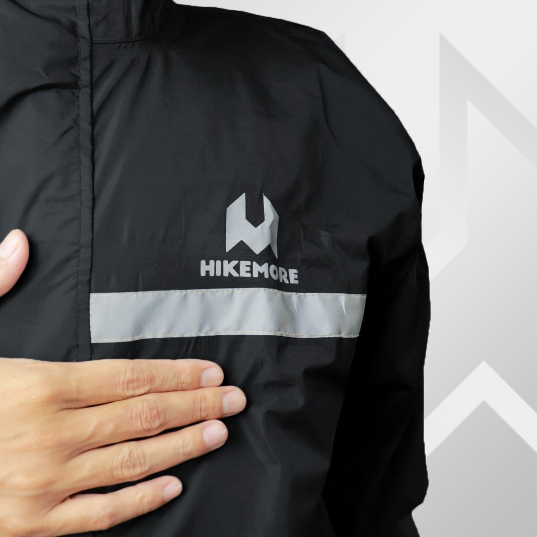Hikemore Raincoat 02