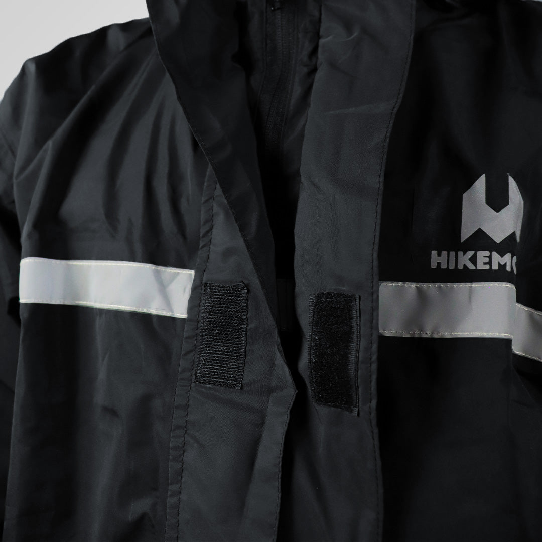 Hikemore Raincoat 02