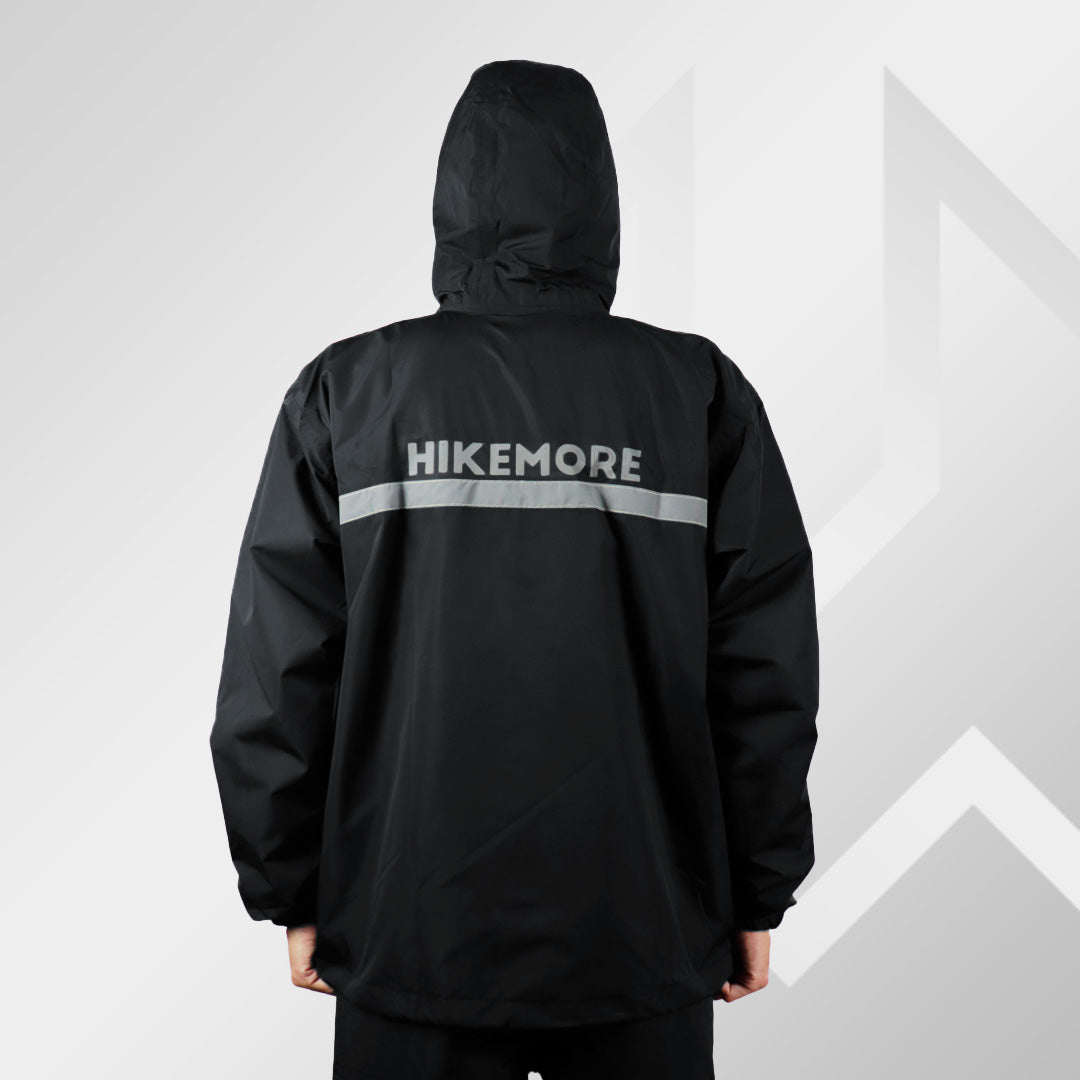 Hikemore Raincoat 02