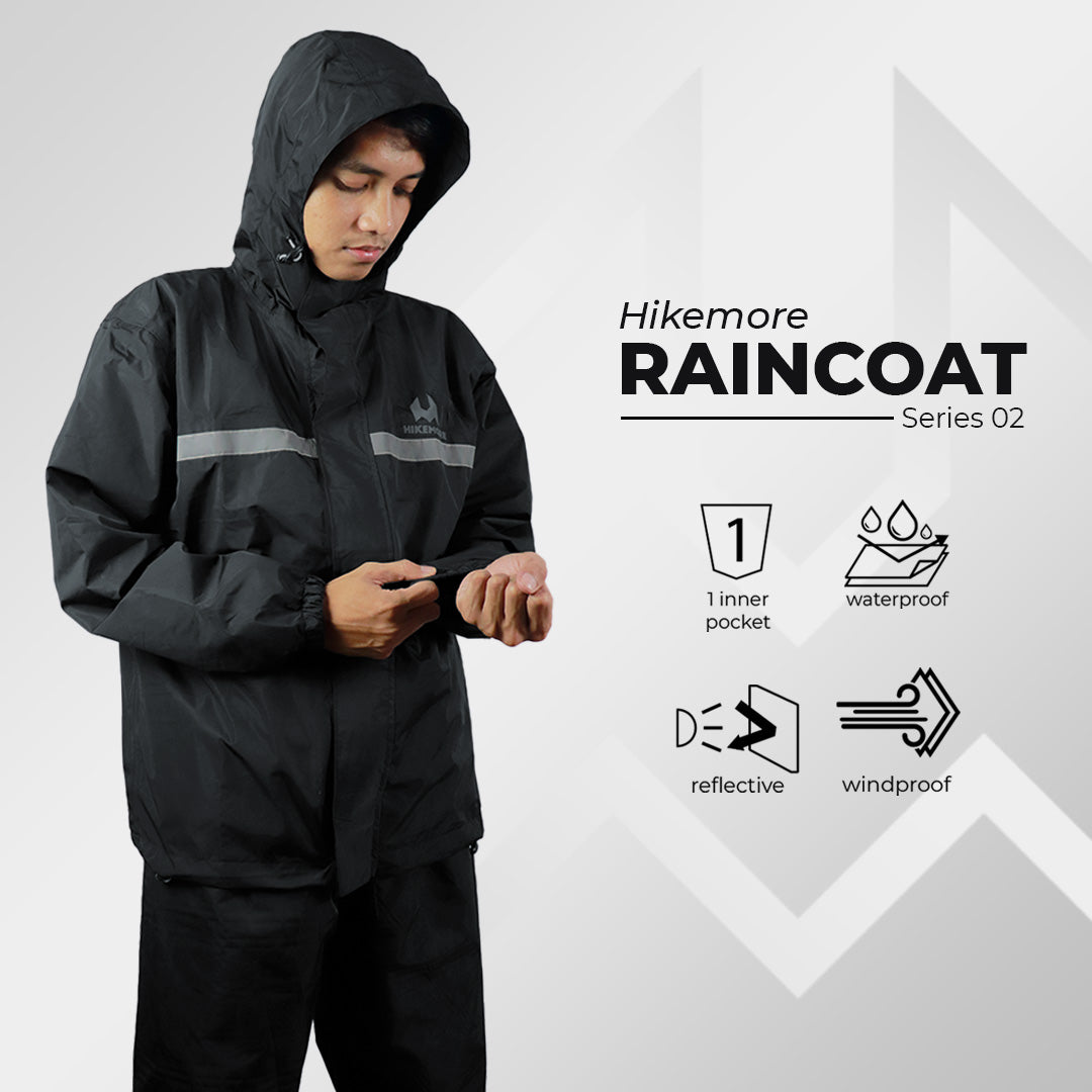 Hikemore Raincoat 02
