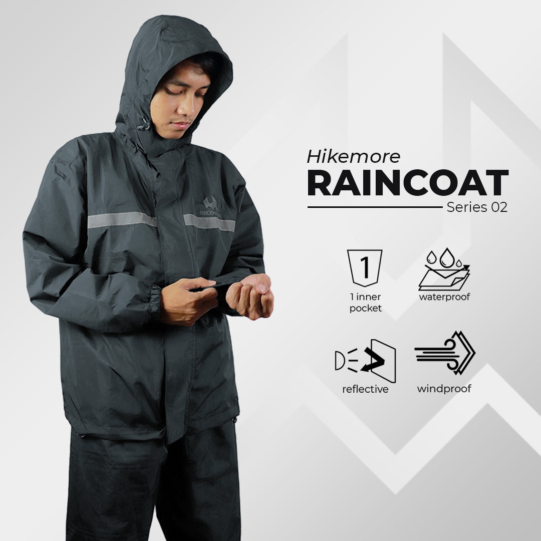 Hikemore Raincoat 02