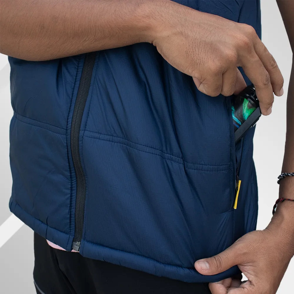 Vest 02 Hikemore