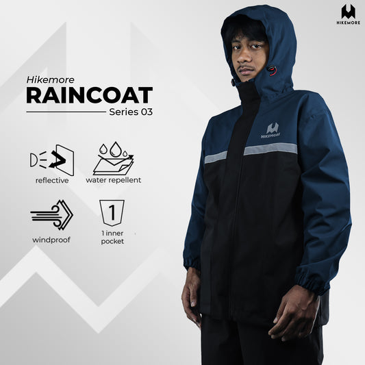 Hikemore Raincoat 03