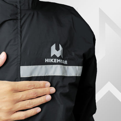 Hikemore Raincoat 02