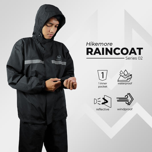 Hikemore Raincoat 02