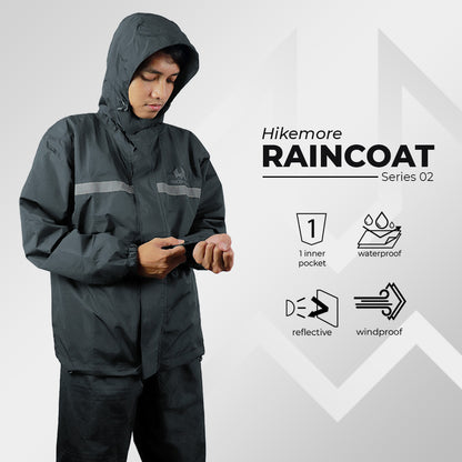 Hikemore Raincoat 02